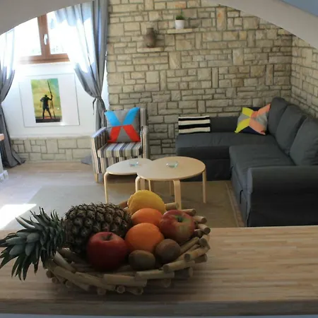 Apartments Dina Pula Exterior photo